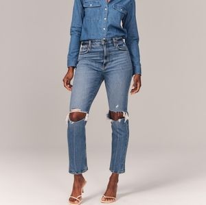 A&F |  Mom High Rise Jean Extra Short NWT
